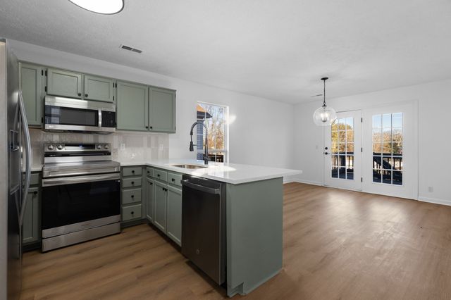 4273 Chesney Glen Dr, Hermitage, TN 37076