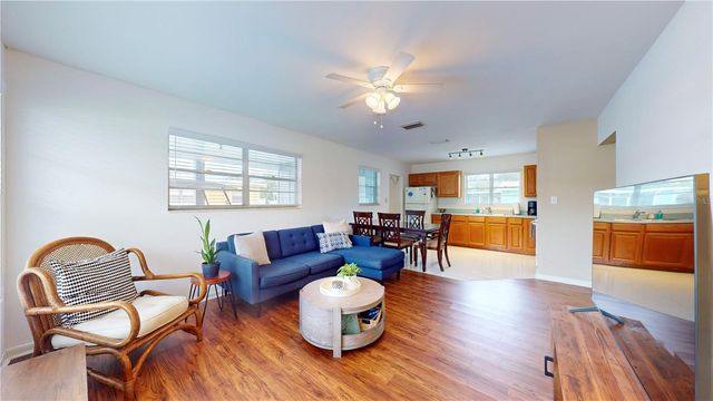 4728 W BAY AVENUE, Tampa, FL 33616