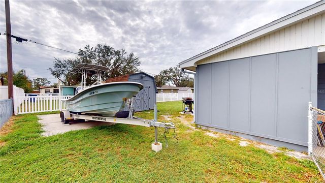 4728 W BAY AVENUE, Tampa, FL 33616