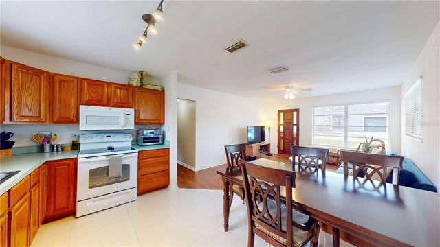 4728 W BAY AVENUE, Tampa, FL 33616