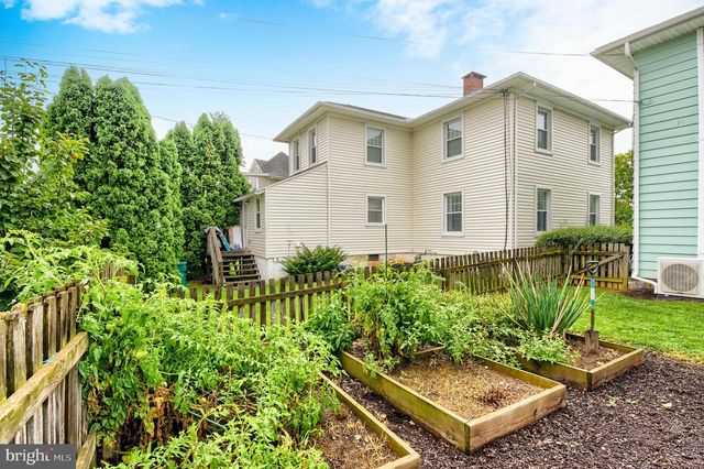 45 TRINIDAD AVE, Hershey, PA 17033