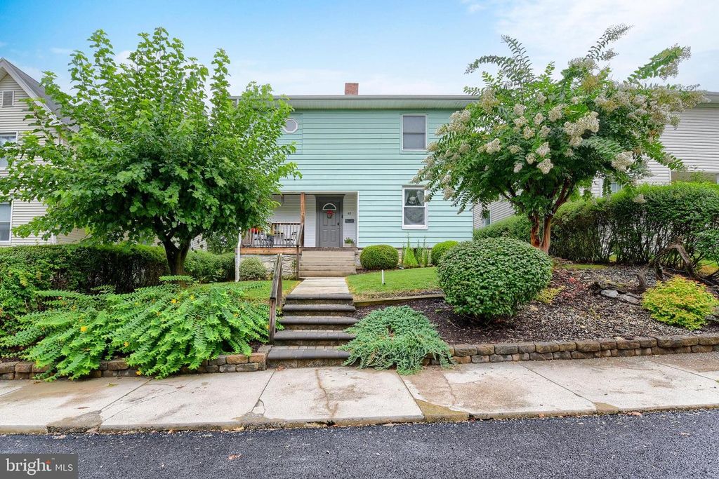 45 TRINIDAD AVE, Hershey, PA 17033