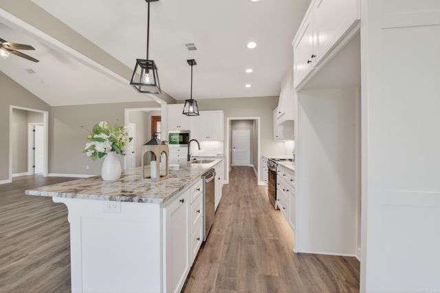 556 Valley Oak Drive, Sherwood, AR 72120