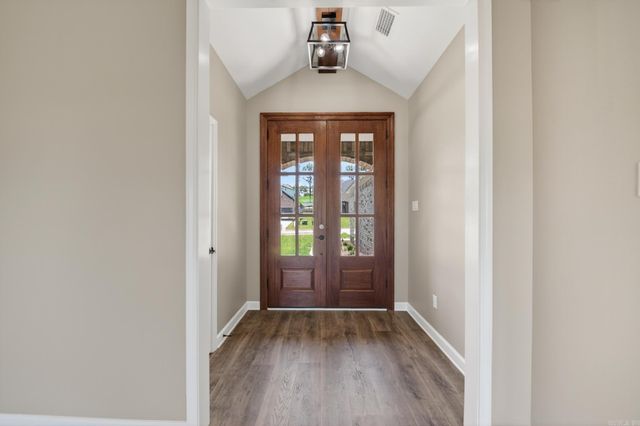 556 Valley Oak Drive, Sherwood, AR 72120