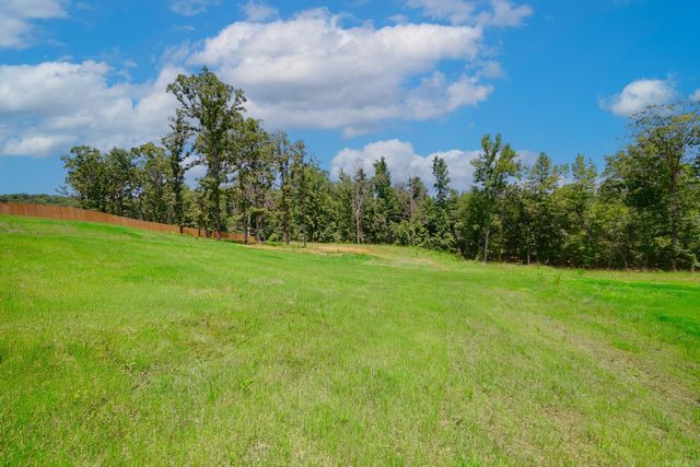 556 Valley Oak Drive, Sherwood, AR 72120