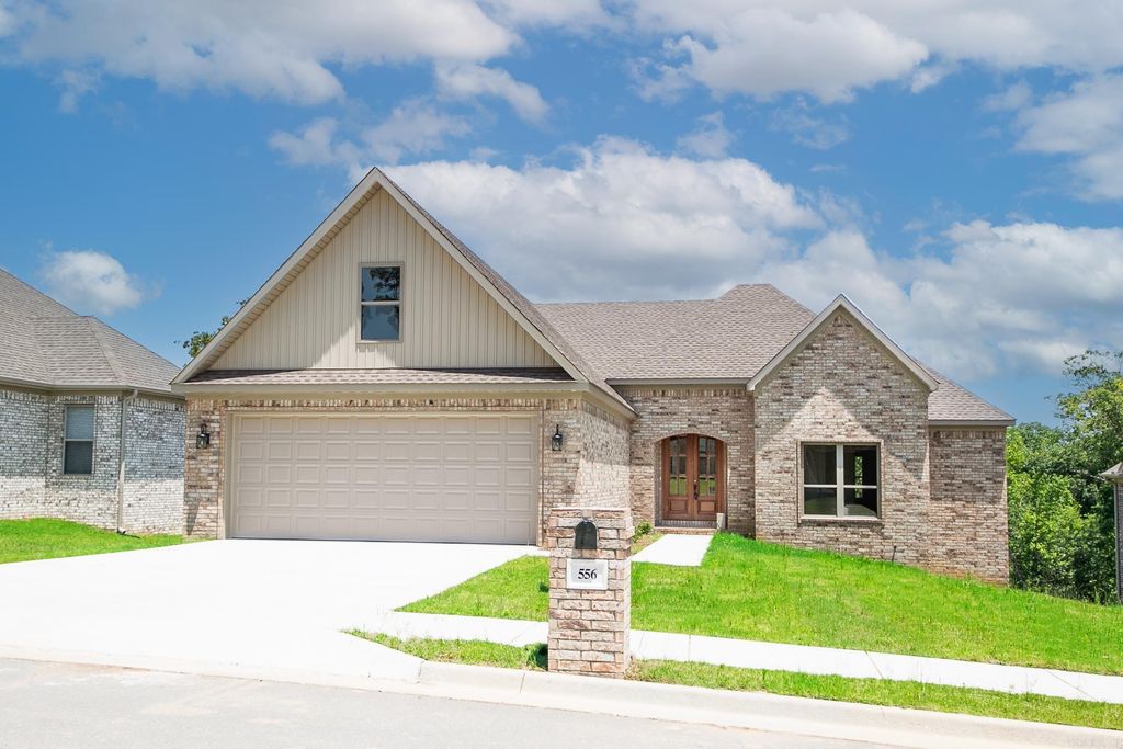 556 Valley Oak Drive, Sherwood, AR 72120