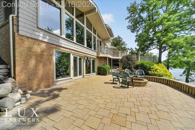24 Hiawatha Drive, Battle Creek, MI 49015