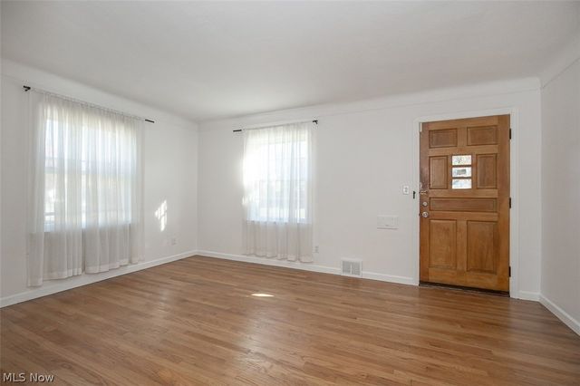 4636 W 157th Street, Cleveland, OH 44135