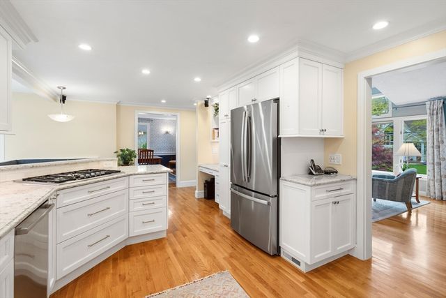 28 Brooks, Wayland, MA 01778
