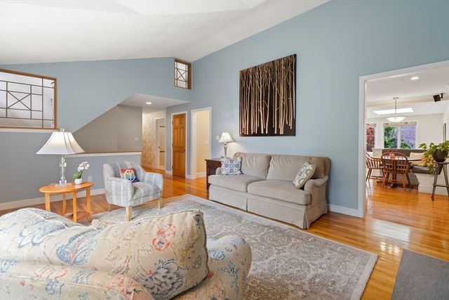 28 Brooks, Wayland, MA 01778