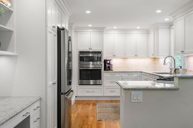 28 Brooks, Wayland, MA 01778