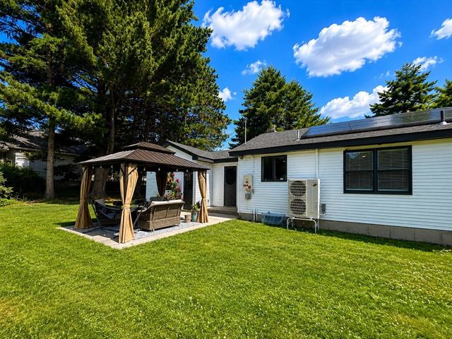 412 West St, Leominster, MA 01453