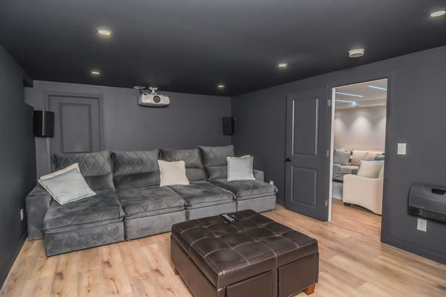 412 West St, Leominster, MA 01453