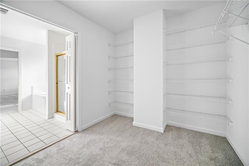 Image 23 of property listing at 4390 Signal Ridge Court, Buford, GA 30518