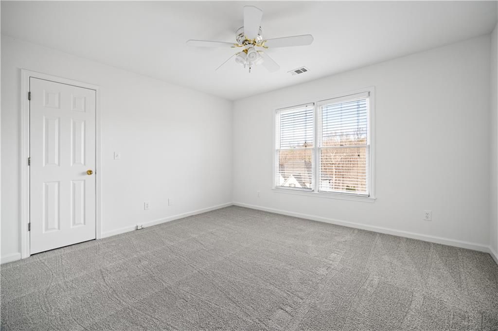 Image 25 of property listing at 4390 Signal Ridge Court, Buford, GA 30518