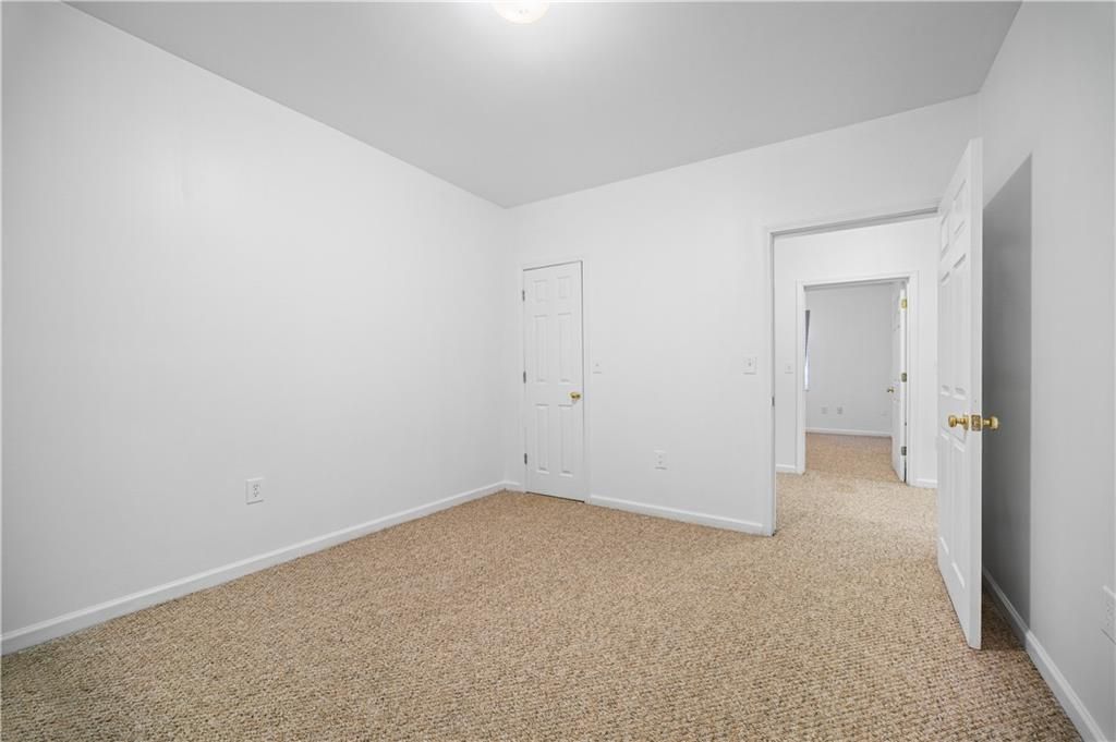 Image 34 of property listing at 4390 Signal Ridge Court, Buford, GA 30518