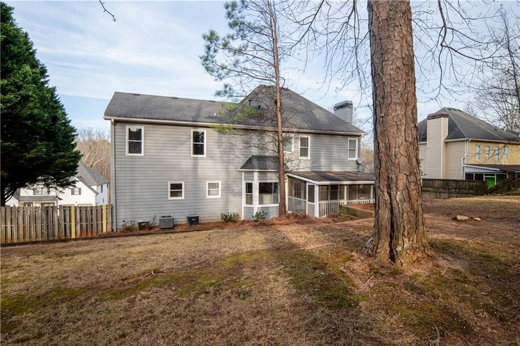 Image 38 of property listing at 4390 Signal Ridge Court, Buford, GA 30518
