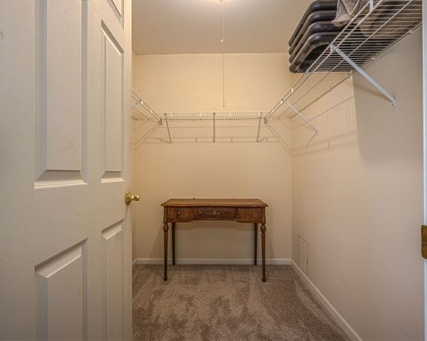 29W440 Candlewood Lane, Warrenville, IL 60555