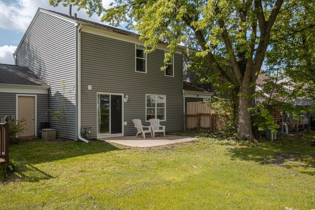 29W440 Candlewood Lane, Warrenville, IL 60555