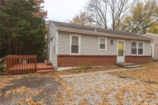 3916 N Spruce Avenue, Kansas City, MO 64117