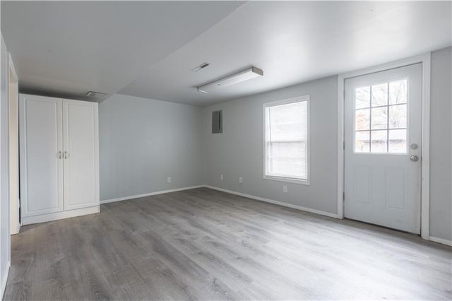 3916 N Spruce Avenue, Kansas City, MO 64117