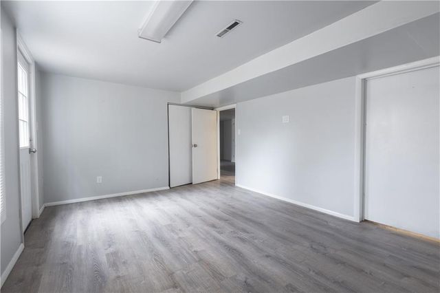 3916 N Spruce Avenue, Kansas City, MO 64117