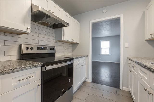 3916 N Spruce Avenue, Kansas City, MO 64117