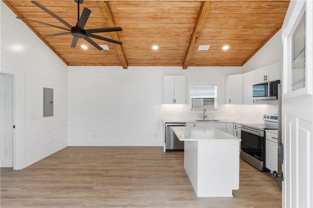 312 Palm Street, St Simons Island, GA 31522