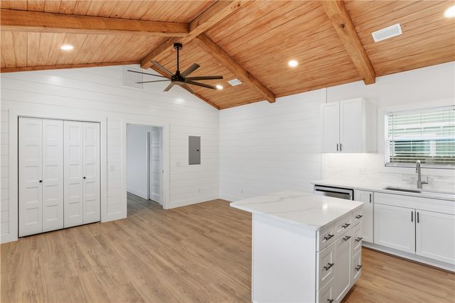 312 Palm Street, St Simons Island, GA 31522