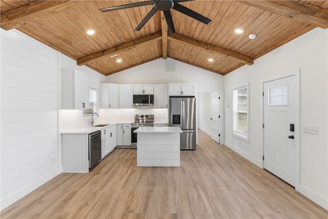 312 Palm Street, St Simons Island, GA 31522