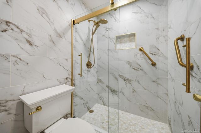 1101 Cabot Court N, Saint James, NY 11780