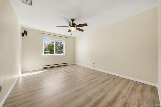 1101 Cabot Court N, Saint James, NY 11780
