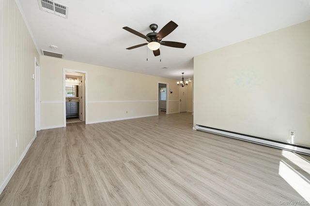 1101 Cabot Court N, Saint James, NY 11780