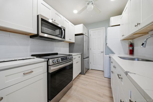 1101 Cabot Court N, Saint James, NY 11780