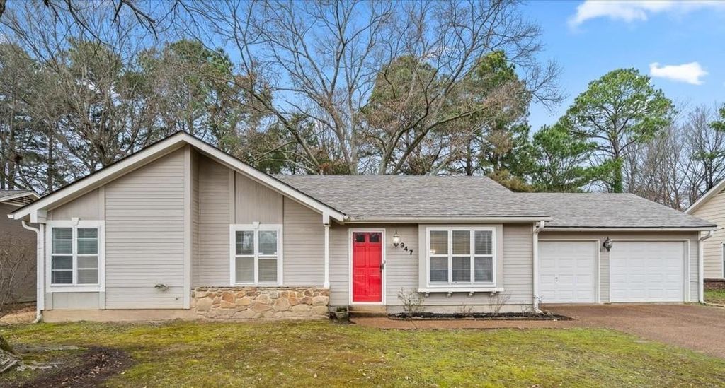 947 HUNTERS RETREAT DR, Collierville, TN 38017