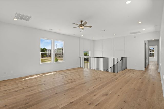 710 Waverly Street D, Houston, TX 77007