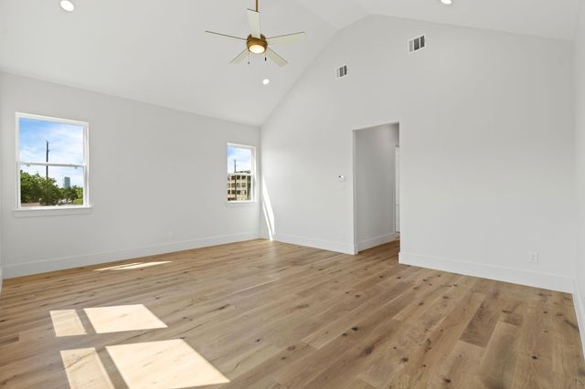 710 Waverly Street D, Houston, TX 77007
