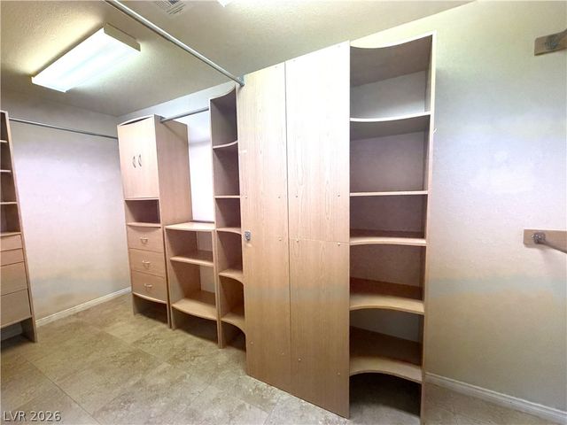 6328 Brave Voyager Court, Las Vegas, NV 89139