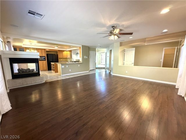 6328 Brave Voyager Court, Las Vegas, NV 89139