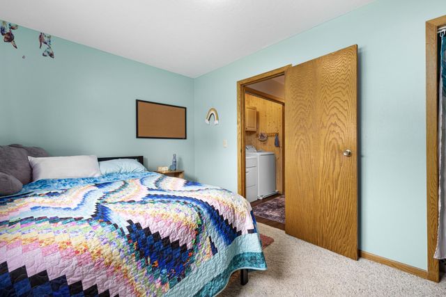 1701 13th St SW, Minot, ND 58701
