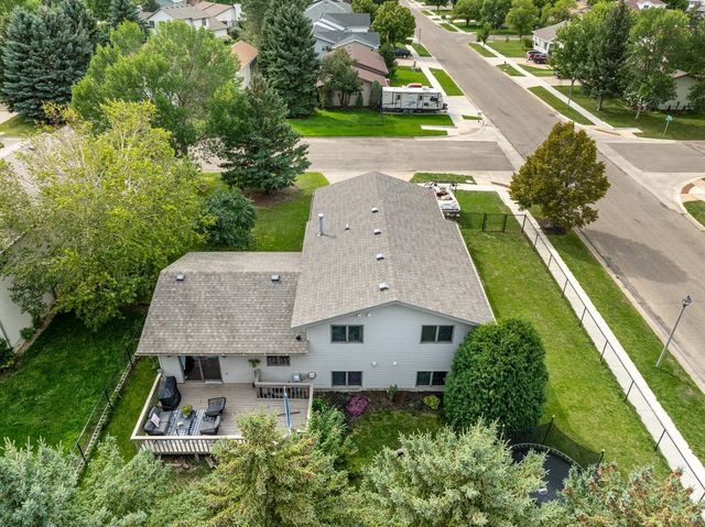 1701 13th St SW, Minot, ND 58701