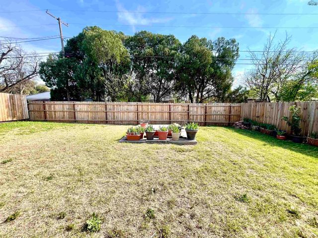 2605 INGLEWOOD DRIVE, Wichita Falls, TX 76301