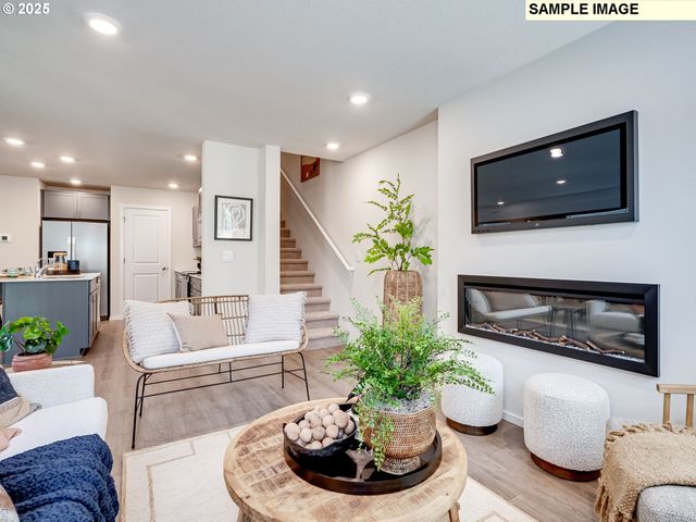 11210 Se Maxon Rd, Vancouver, WA 98664