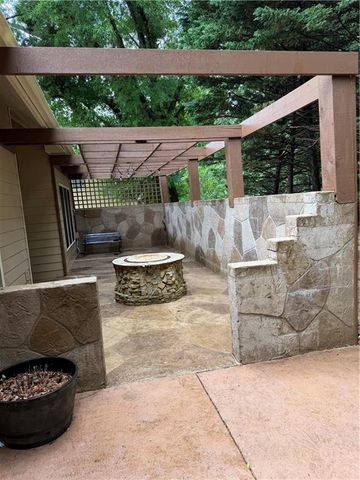 2320 Kennesaw Oaks Trail NW, Kennesaw, GA 30152