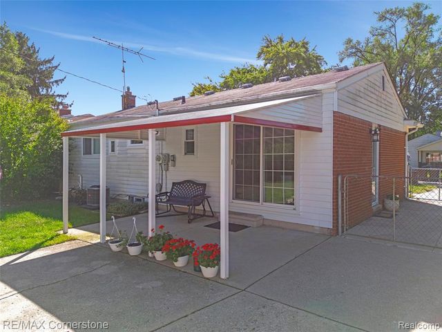 34578 Phyllis Street, Wayne, MI 48184