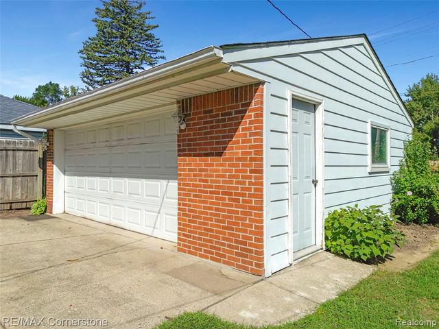 34578 Phyllis Street, Wayne, MI 48184