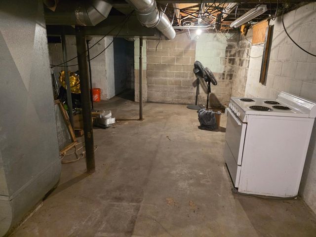 1909 Wyndhurst Road, Toledo, OH 43607