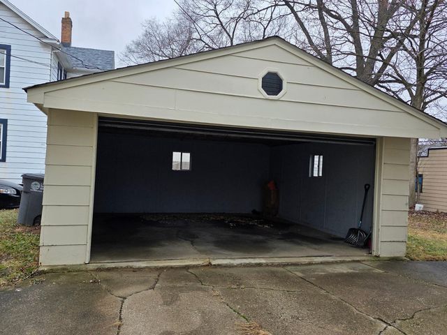 1909 Wyndhurst Road, Toledo, OH 43607