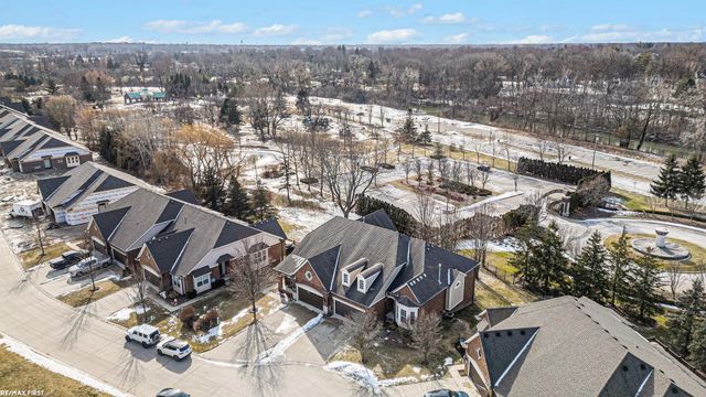 21114 Lilac Lane, Clinton Township, MI 48036