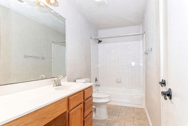 1218 Gazania DR, Pflugerville, TX 78660
